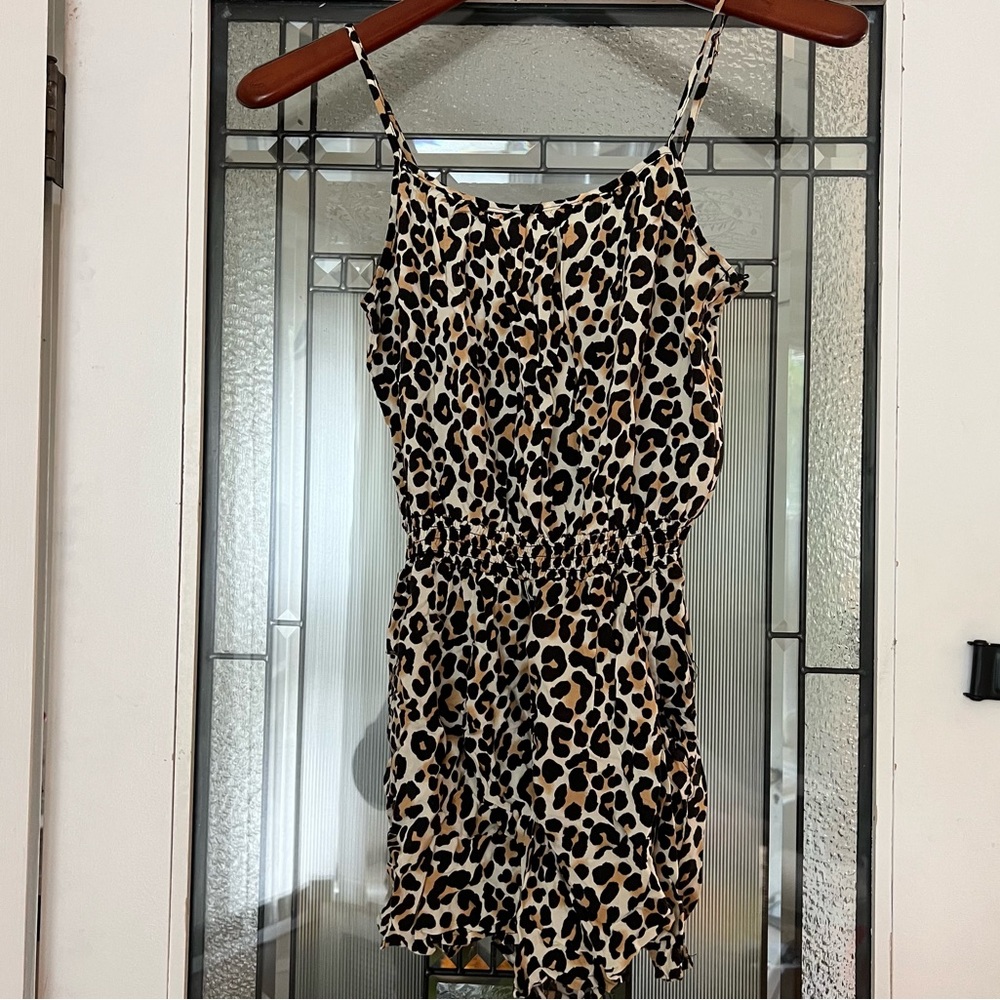 H&M Women’s Romper Leopard print Size 6